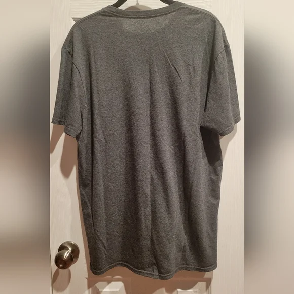 Disney The Lion King Gray T-Shirt - Picture 3 of 3